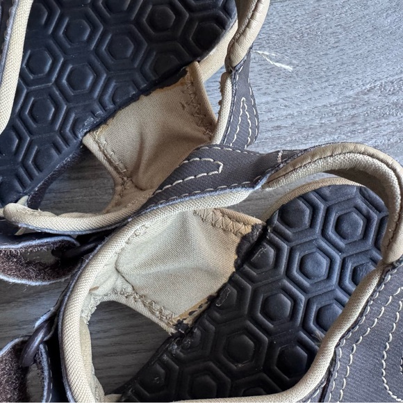 Timberland Kids Sandals - Dark Brown and Tan - Picture 5 of 7